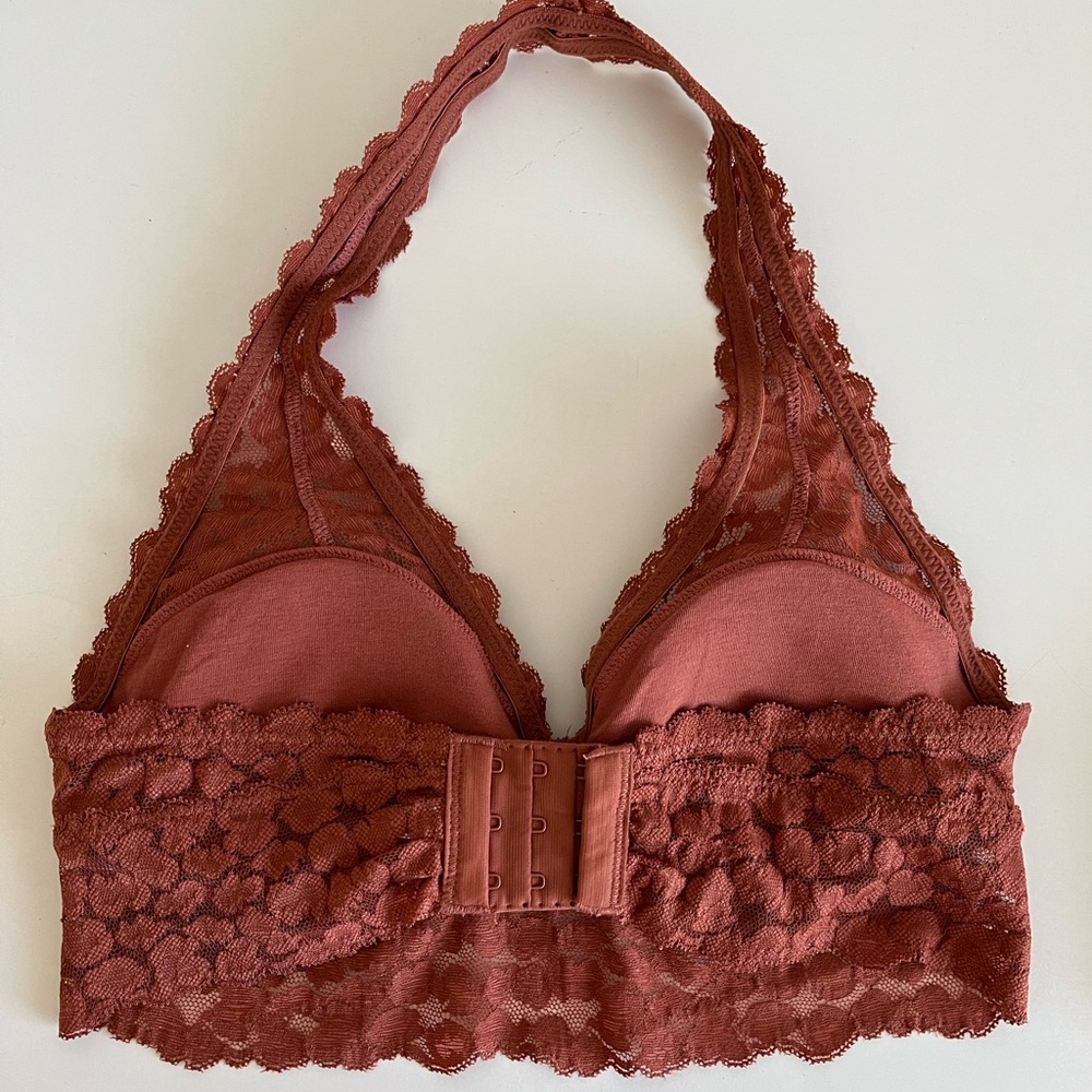 Lace Bralette Set of 4- Red, White, and Green - Picture 3 of 10